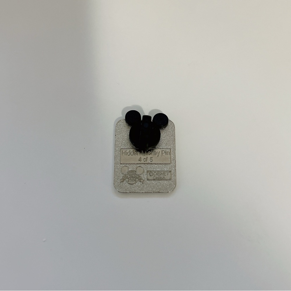 Disney Pin - Picture 2 of 2